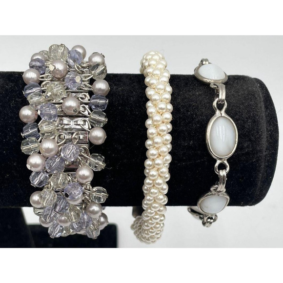 Assorted Faux Pearls And More - Beaded Jewelry Lot (1Lb 3.4oz) - Picture 5 of 6